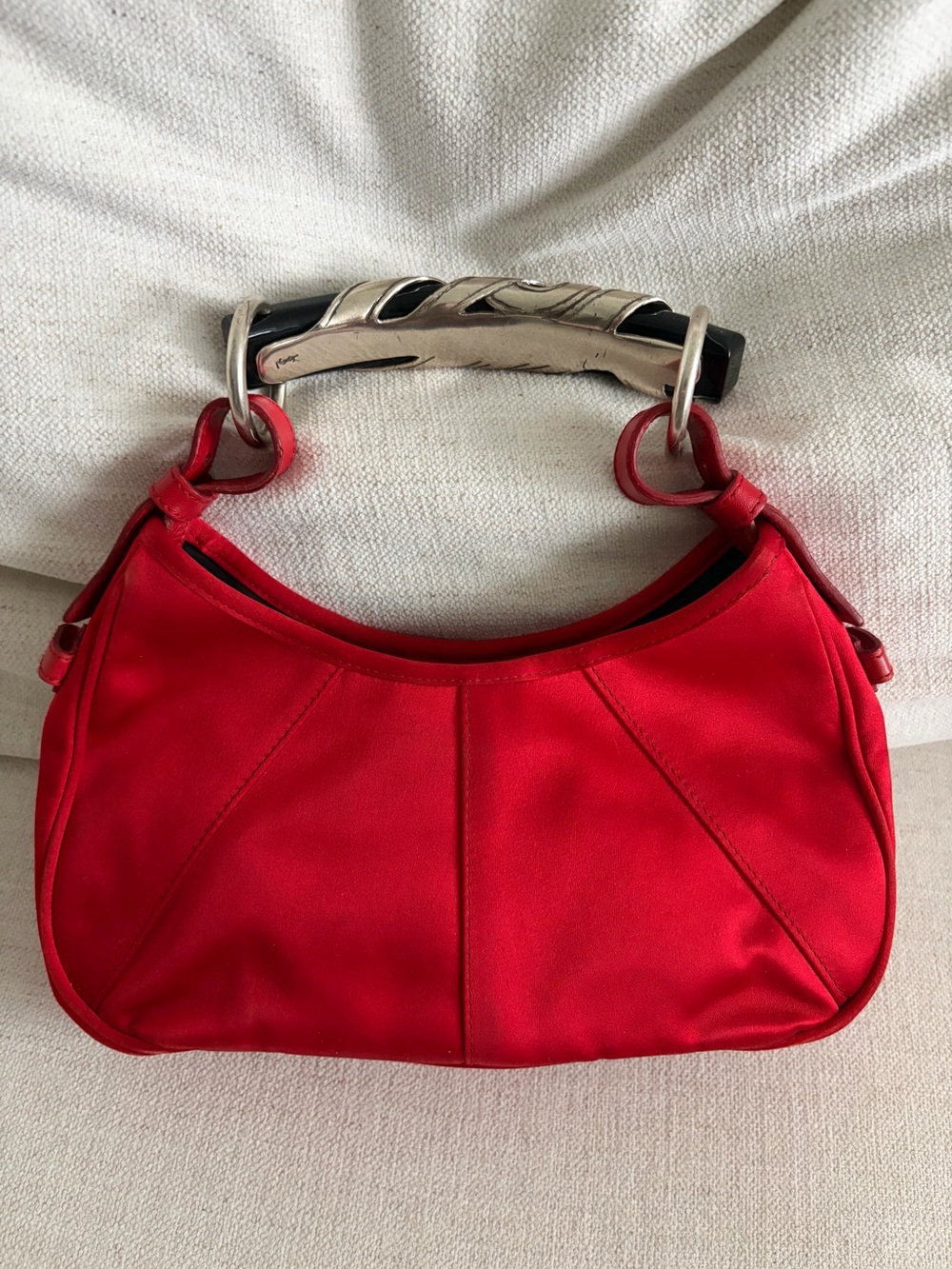 Rare Vintage YSL Mombasa | Red Silk Satin | Tom Ford era Yves Saint Laurent - Picture 13 of 17